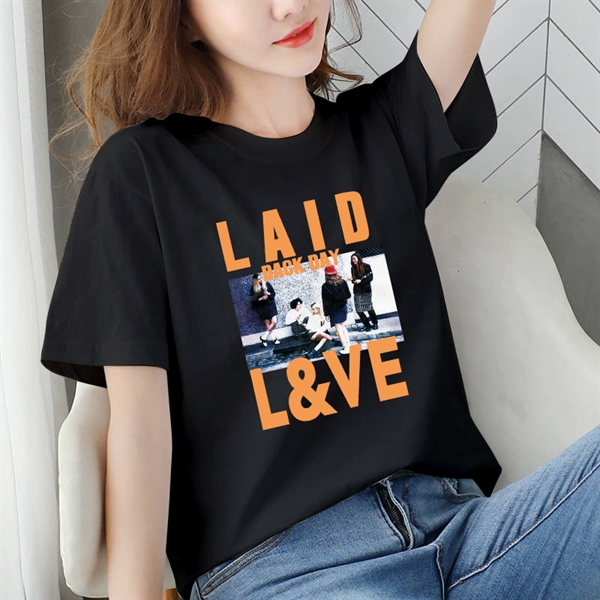 Cổ Tròn Form Suông In họa tiết LAID DACK DAY